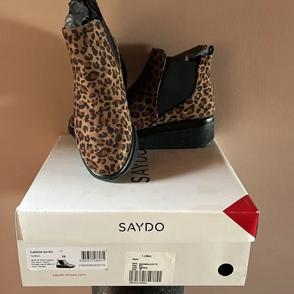 Saydo Leopard Wedge Booties - Picture 1 of 7